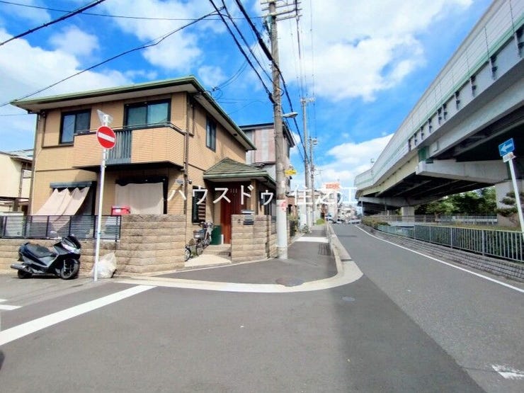 ★前面道路を含む現地写真