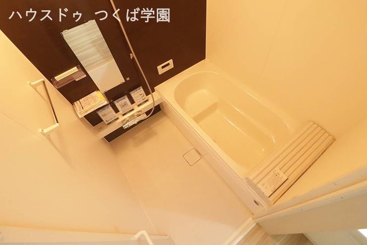 1坪タイプの浴室はゆったりご使用いただけます。