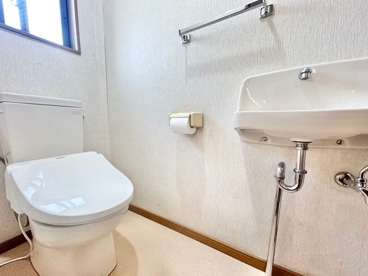 トイレは2個所あるため、ご家族でタイミングが重なっても安心。