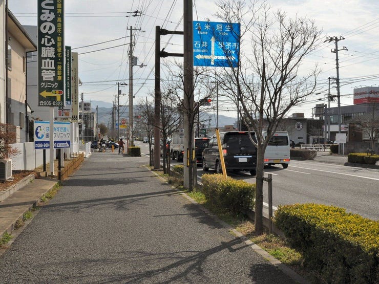 西側道路
