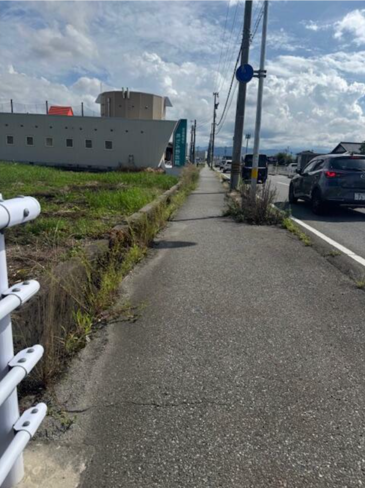 *前面道路含む現地写真*