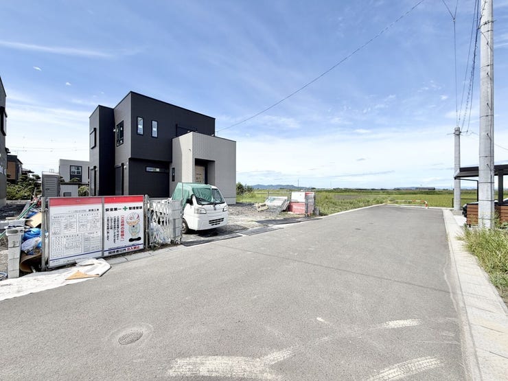 ■理想を叶える新しい暮らしの舞台■高いデザイン性と機能性を兼ね備えた住まい。ここで、家族の新しい物語が始まります。