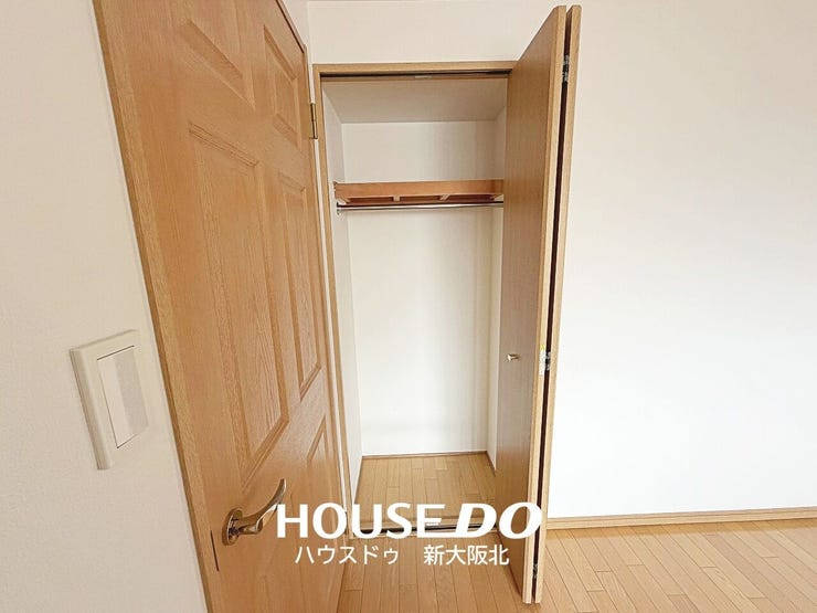 ■全居室収納付き!
■お部屋がスッキリ片付くだけでなく、新しく収納棚を買い足す必要がないので、初期費用が抑えられそうですね!