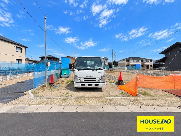 【外観】
【小牧市間々原新田4期 2号棟】
長期優良住宅として認定された住まいは、耐震性・断熱性・劣化対策など高い基準を満たし、安心できる品質が魅力!
住宅ローン控除や税制優遇も受けられます♪