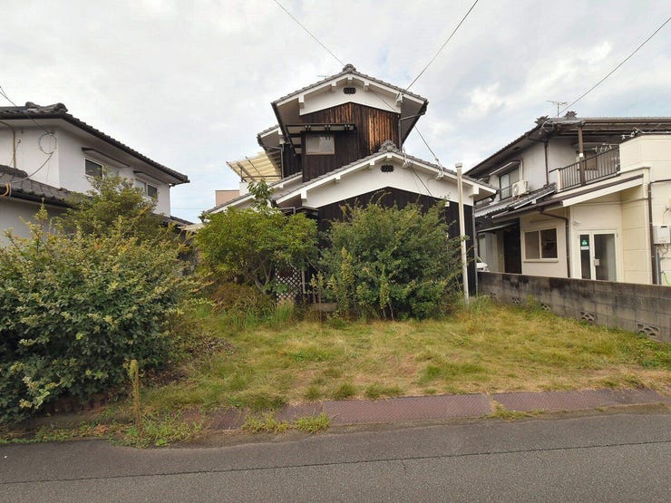 外観を東側より撮影