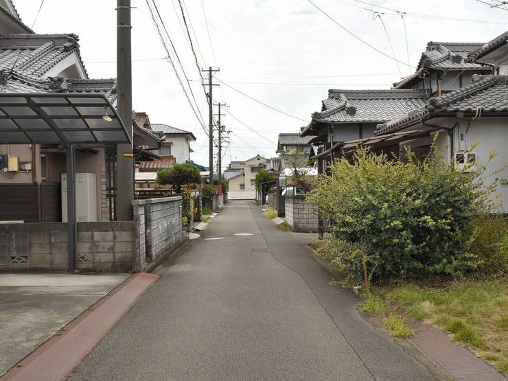 東側道路