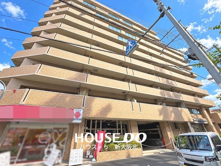 ■冷蔵庫やパントリーなどもしっかりと設置していただけるゆとりあるキッチンスペース!
■広々としたシンクで、お鍋などの大きな洗い物も楽々です!