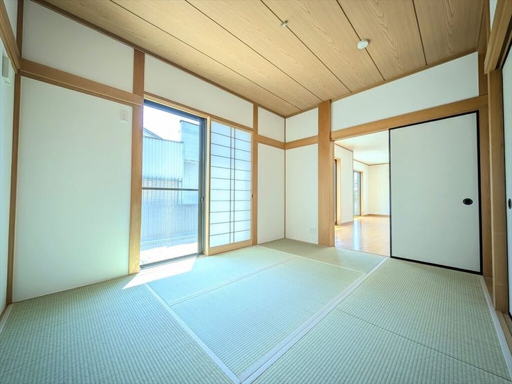 いぐさの香る和室でリラックスした毎日を情緒漂うくつろぎの和室でお過ごしください