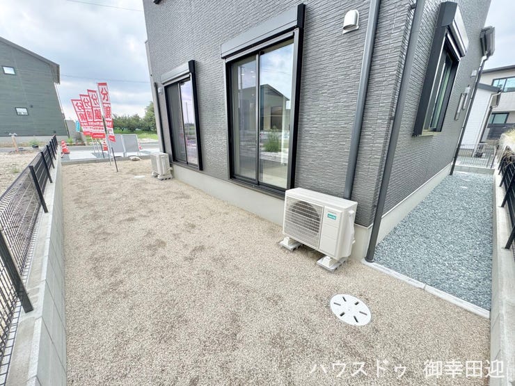 ■遊びと安らぎの多目的空間■子どもが安全に遊べ、ペットと触れ合い、大人も自然に癒やされる、暮らしを彩るスペースです。