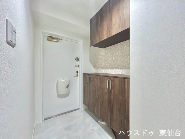 家族全員の靴をまとめて収納できる頼もしい玄関。