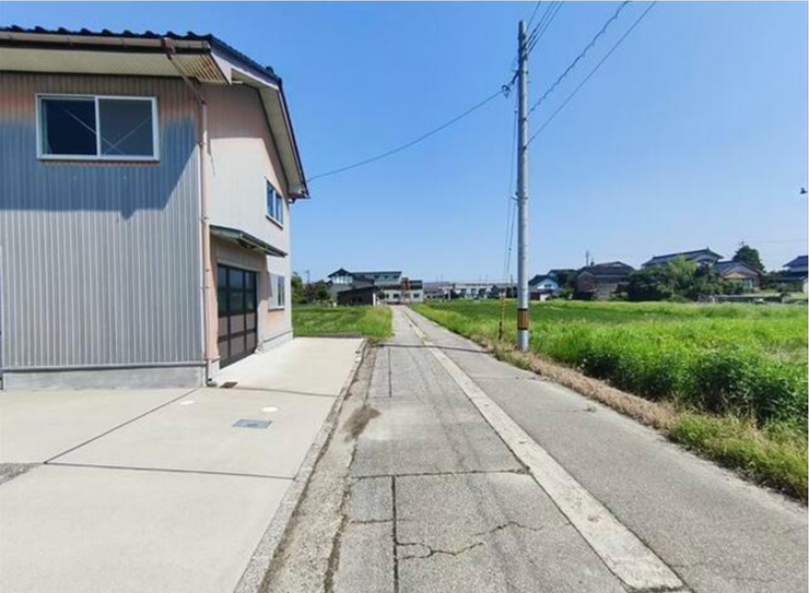 *前面道路含む現地写真*