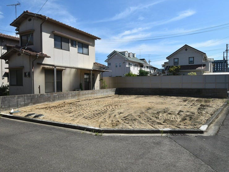 建設地を南西側より撮影 2026.09.17