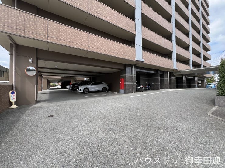 ■敷地内駐車場あり■