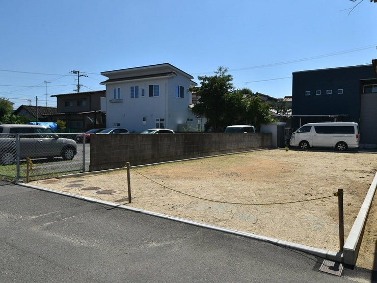 【外観】
外観を北西側より撮影