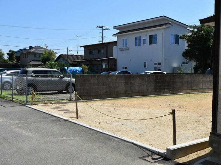 外観を北西側より撮影
