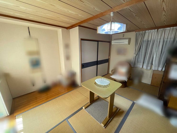 落ち着いた雰囲気の和室。
客間や寝室など、ライフスタイルに合わせて活用できます。