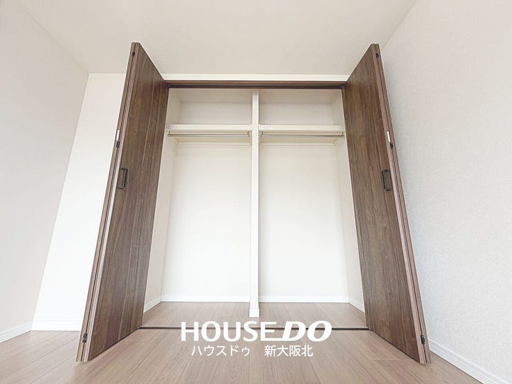 ■大容量のクローゼット!
■お洋服はもちろん、小物や季節家電も収納できてお部屋がスッキリと片付きます!
