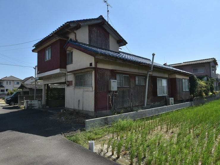 外観を北西側より撮影