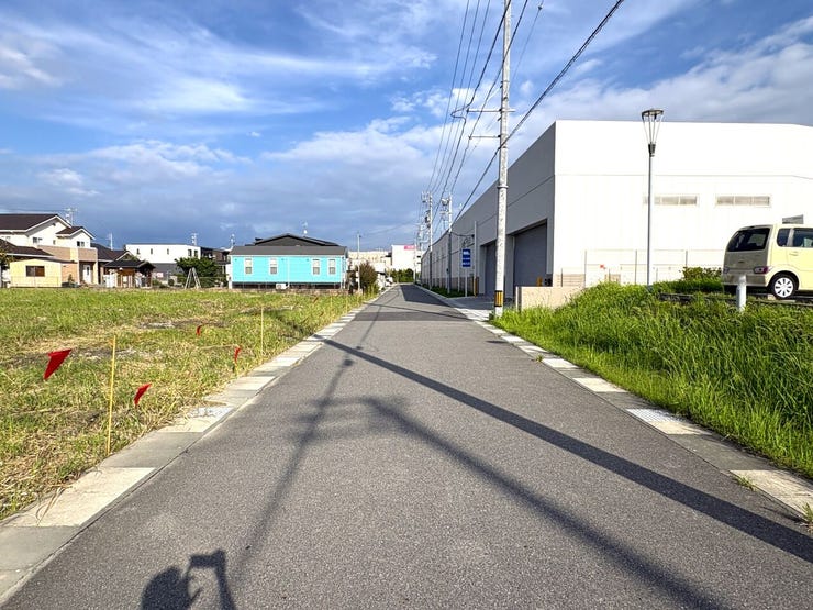 南側前面道路
