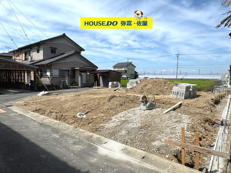 【外観】
限定1棟☆日当たりの良い南西角地♪