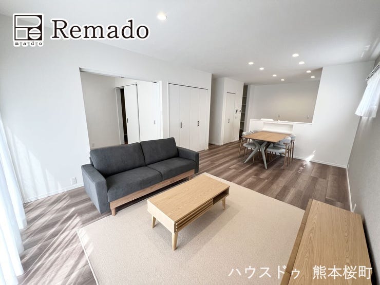 ■家族の笑顔が集う中心地■お気に入りの家具を迎え、窓からは心地の良い光が差し込みます。