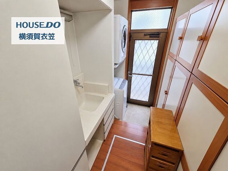 ※この画像はAIにて家具を削除しております。現況と異なる箇所がございますので、予めご了承ください。