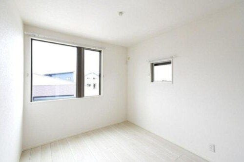 2階は3室確保!子ども部屋もしっかり取れます。書斎にすることで自分だけの空間を演出できます※施工事例