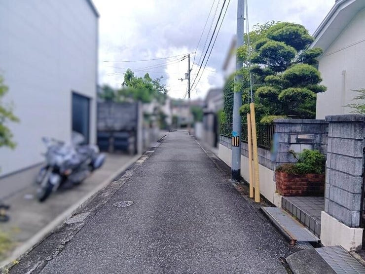 東側道路 北から南方向
