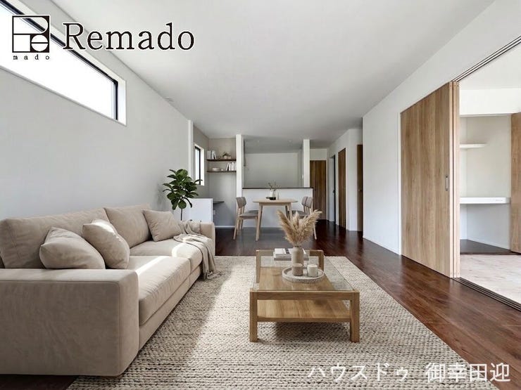 【リビング】
■家族の笑顔が集う中心地■お気に入りの家具を迎え、窓からは心地の良い光が差し込みます。※CGで家具を配置しています。