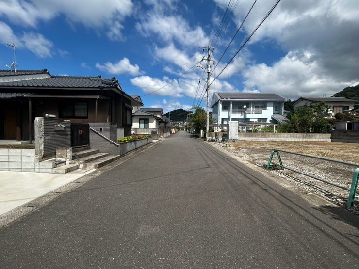 2027年1月下旬完成予定♪
掲載率No.1の豊富な建売物件情報が魅力♪
同施工会社の物件内覧可能です♪
ご連絡ください→097-529-6270