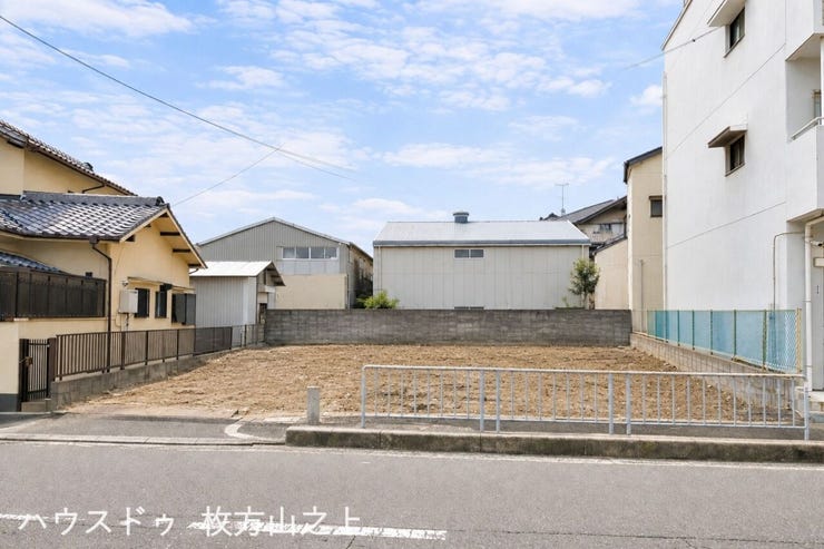 ※画像は建物解体後の更地をイメージしたCGです。現況は建物付きです。実際の現況とは異なります。
