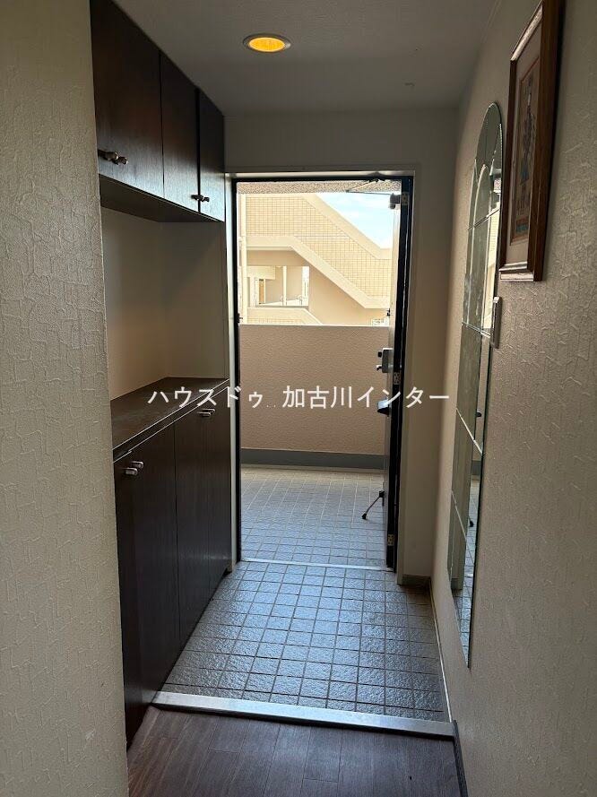 毎日家族を迎える住まいの玄関。玄関まわりの広さや収納スペースなどしっかり確保されています!
