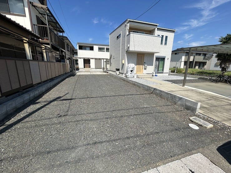 【現況販売中】縦並列6台駐車可能です