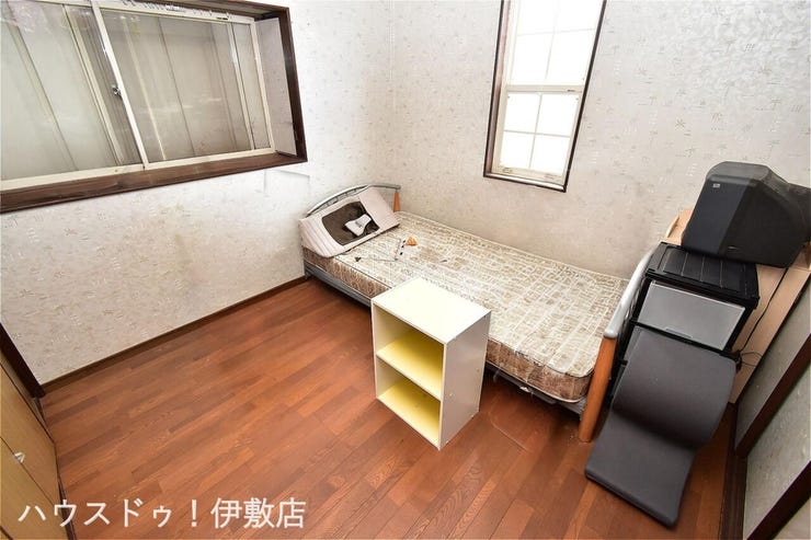 【洋室4.5帖】
独立した洋室はお子様の勉強部屋にぴったり。自分だけの空間が集中力を高め、毎日の学習習慣を優しくサポートします。