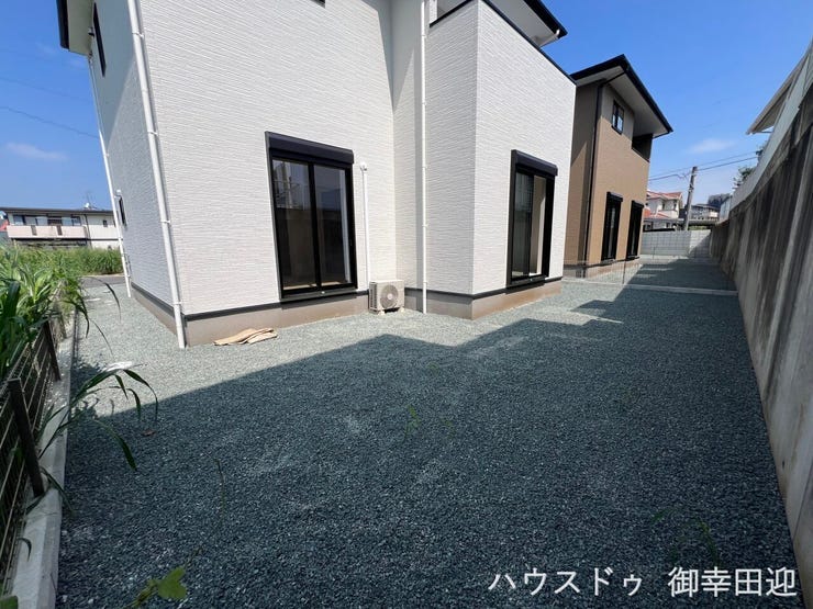 ■遊びと安らぎの多目的空間■子どもが安全に遊べ、ペットと触れ合い、大人も自然に癒やされる、暮らしを彩るスペースです。