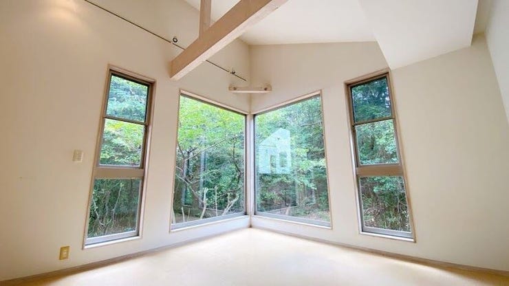2面採光で風通しの良いお部屋です。