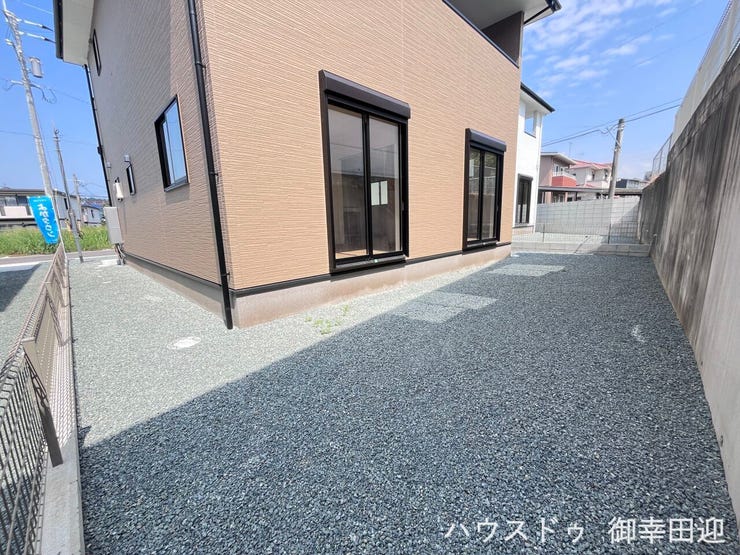 ■遊びと安らぎの多目的空間■子どもが安全に遊べ、ペットと触れ合い、大人も自然に癒やされる、暮らしを彩るスペースです。