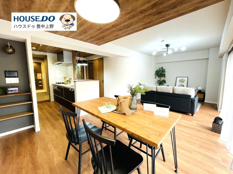 【外観】
【LDK】
ホームステージング実施中!
生活導線の整ったリノベーション済みのお住まいです!