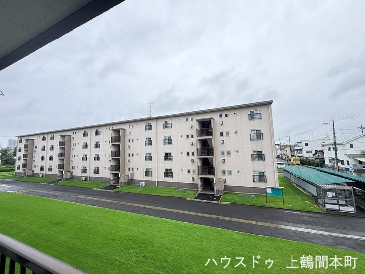 遠くまで見渡せる開放感のある眺望が、日々の暮らしにゆとりを与えます