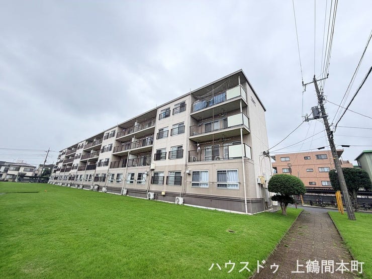 【外観】
暮らしの質を高める、落ち着いた住空間