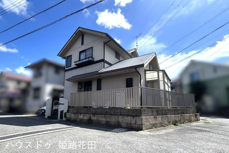 【外観】
エス・バイ・エルの贅沢な造りのお家♪