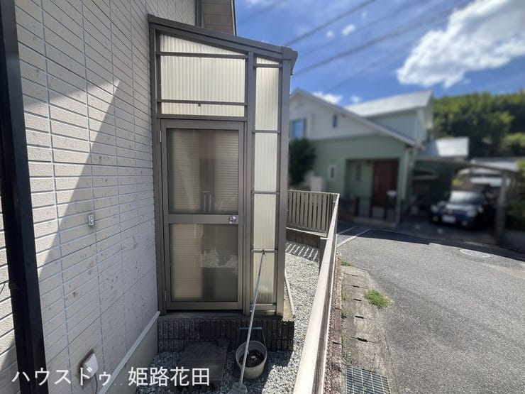 新たに追加した物置で収納力もバツグン♪
