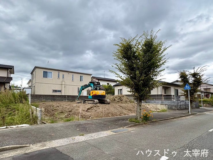 【外観】
■所在地:太宰府市都府楼南3丁目(1号棟)
■建物構造:木造
■駐車台数:2台
■現況:更地 (2027年1月完成予定)
■引渡日:相談
【2026.09.20撮影】