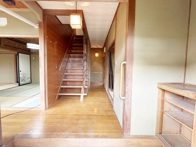 内装リフォームを行います