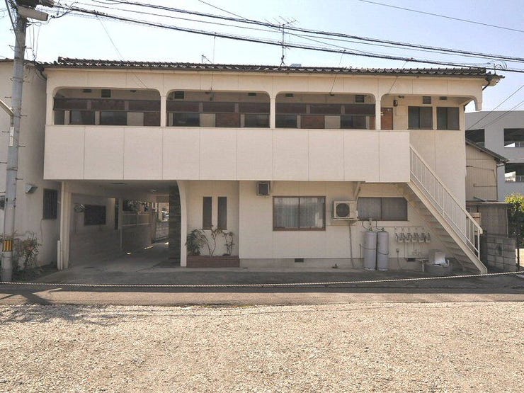 外観を北側より撮影