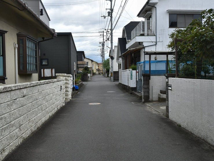 東側道路