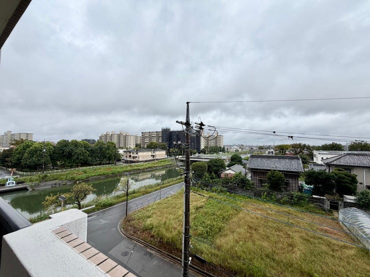 高い建物がないため視界が開けて開放的♪