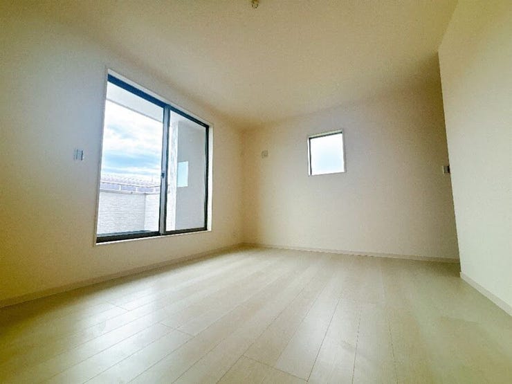 色合いに統一感のある、落ち着いた雰囲気のお部屋です。