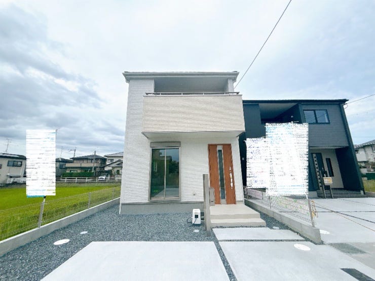 【外観】
「近鉄奈良駅」よりバス乗車12分、バス停「南京終町」より徒歩6分の立地◎