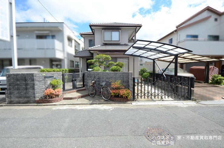 【外観】
戸坂千足の平坦地☆